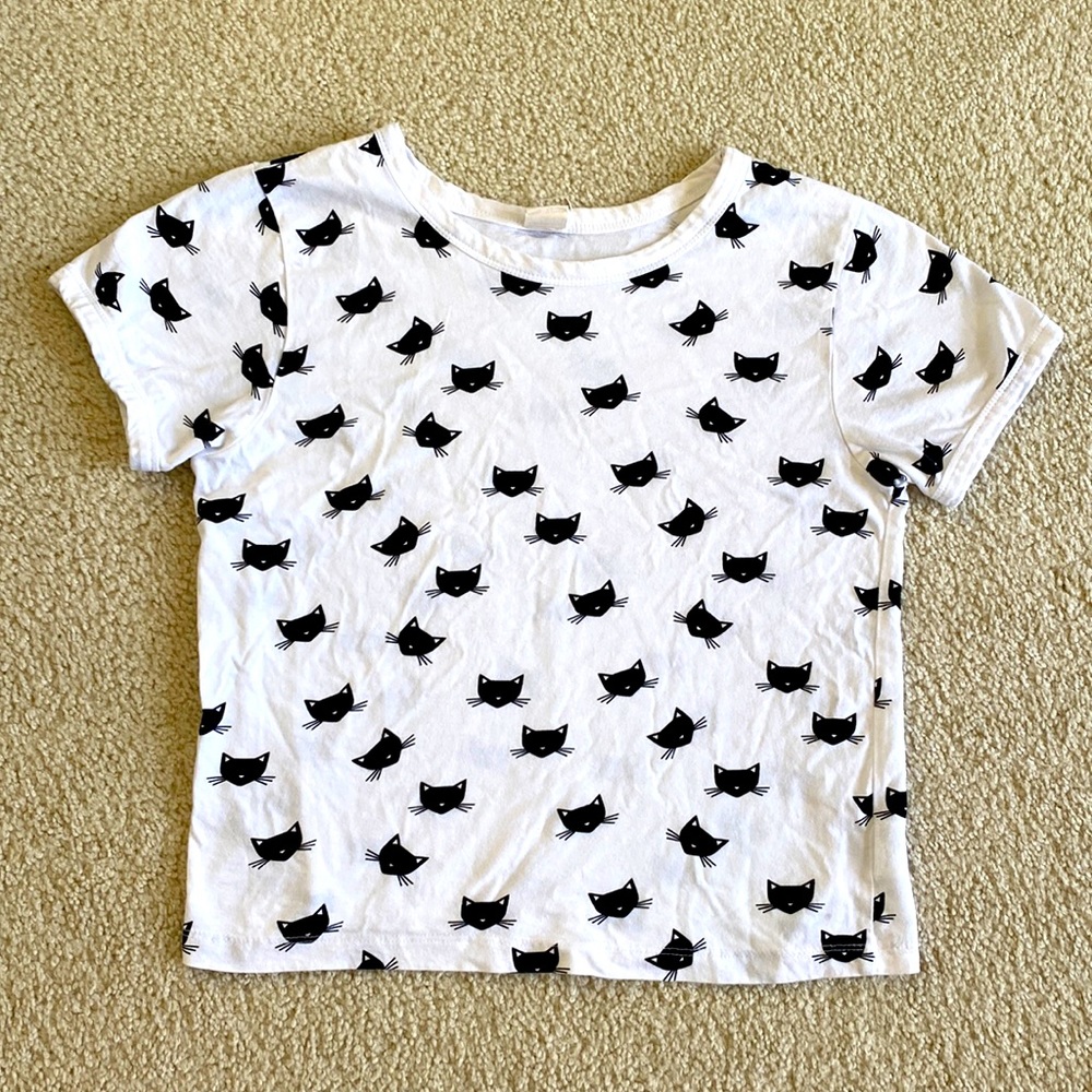 Cute Cat Short Sleeves T Shirt Size S